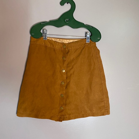 Cute brown botton skirt - Picture 1 of 2